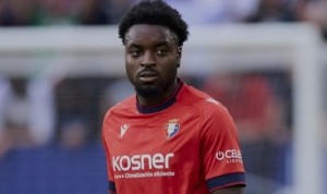 世体：奥萨苏纳后卫博约莫经过约17.5小时长途旅行抵达巴塞罗那