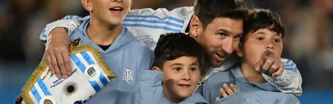 kaiyun体育app-告别战！梅西带领阿根廷赢得了世界杯、美洲杯、欧美杯、奥运会、世青赛