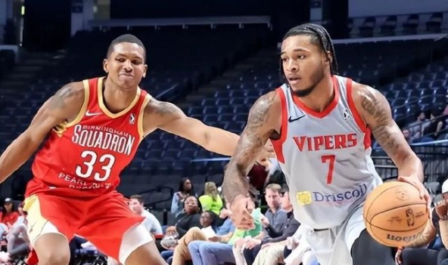 再见白魔！火箭签2米03前锋，清理2将力邀利拉德