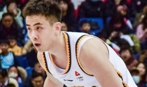 开云体育-4年顶薪续约！媒体人：辽宁大脑留队 赵继伟是未来球队冲冠的基石