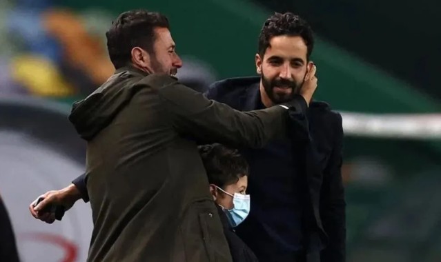 太阳报：阿莫林与曼城总监维亚纳亲如兄弟，两家常常一起聚餐