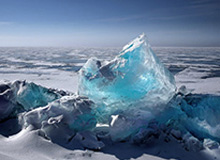 Kaiyun APP-千万别有事！姆巴佩禁区内倒地，缓了一会后继续比赛